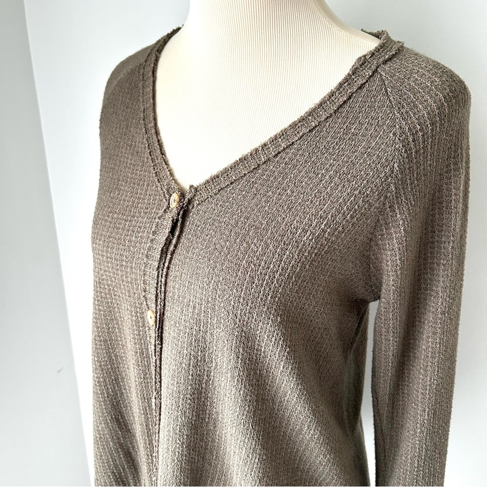 🌸Women’s Button Down Brown Top - With Lower Front Tie. Size: Medium